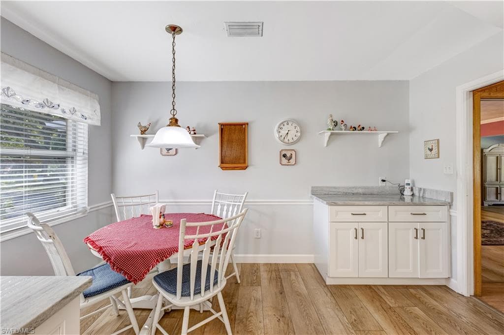 3540 Avocado DR, FORT MYERS FL 33901-8
