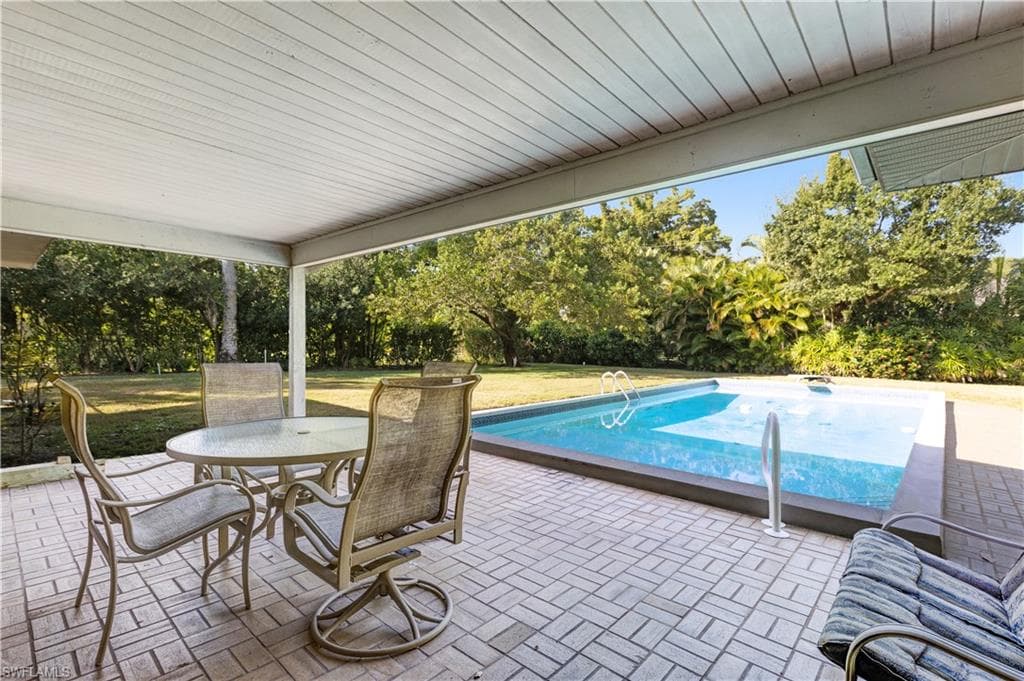 3540 Avocado DR, FORT MYERS FL 33901-33