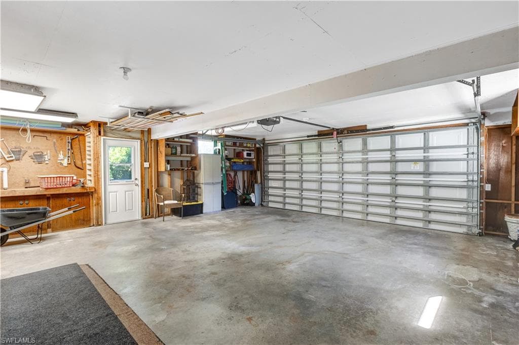 3540 Avocado DR, FORT MYERS FL 33901-30