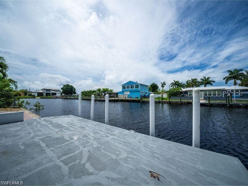 2153 Channel WAY W, NORTH FORT MYERS FL 33917-1
