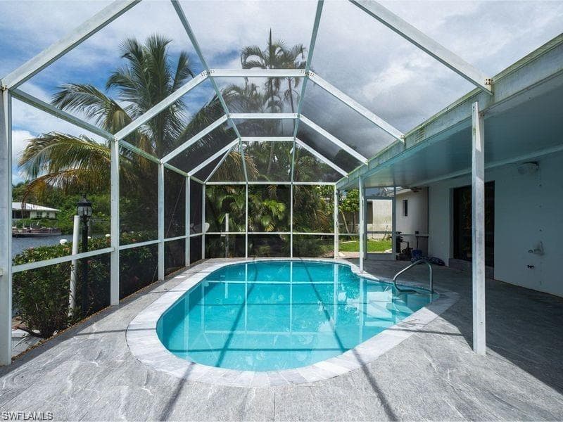 2153 Channel WAY W, NORTH FORT MYERS FL 33917-4