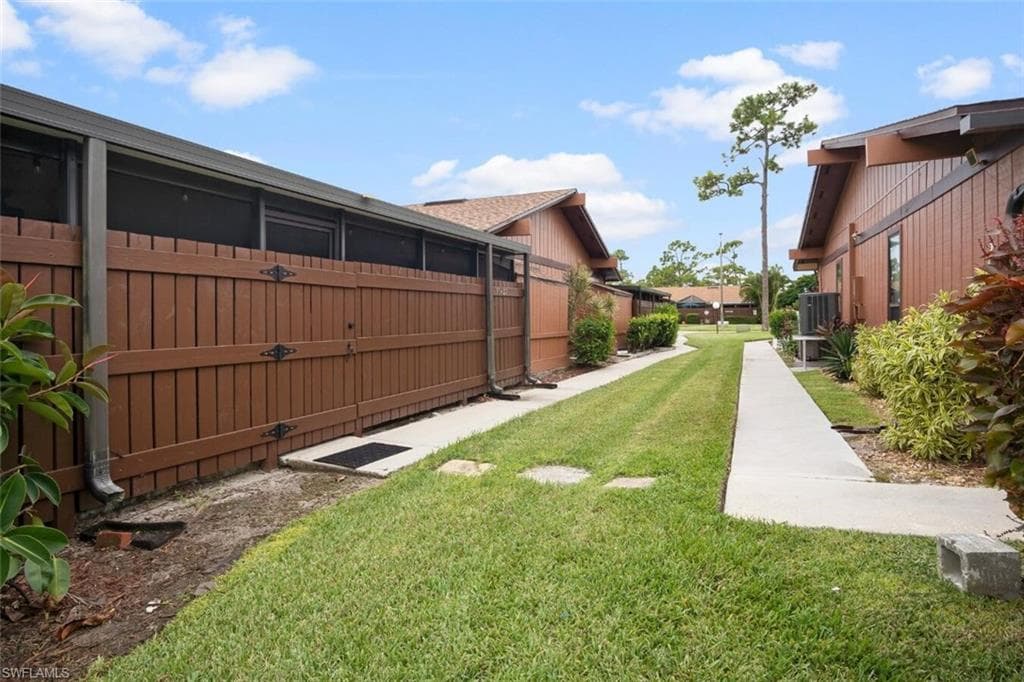 15437 Crystal Lake DR, NORTH FORT MYERS FL 33917-7