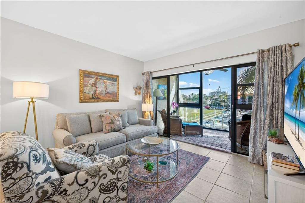 801 River Point DR # 203A, NAPLES FL 34102-6
