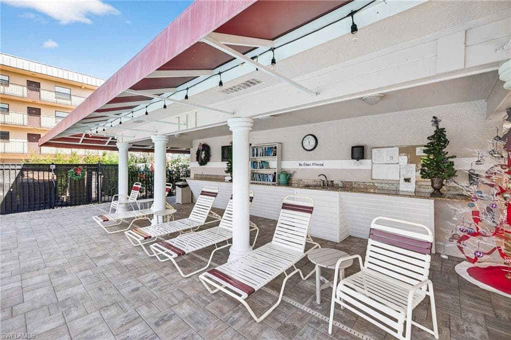 801 River Point DR # 203A, NAPLES FL 34102-27