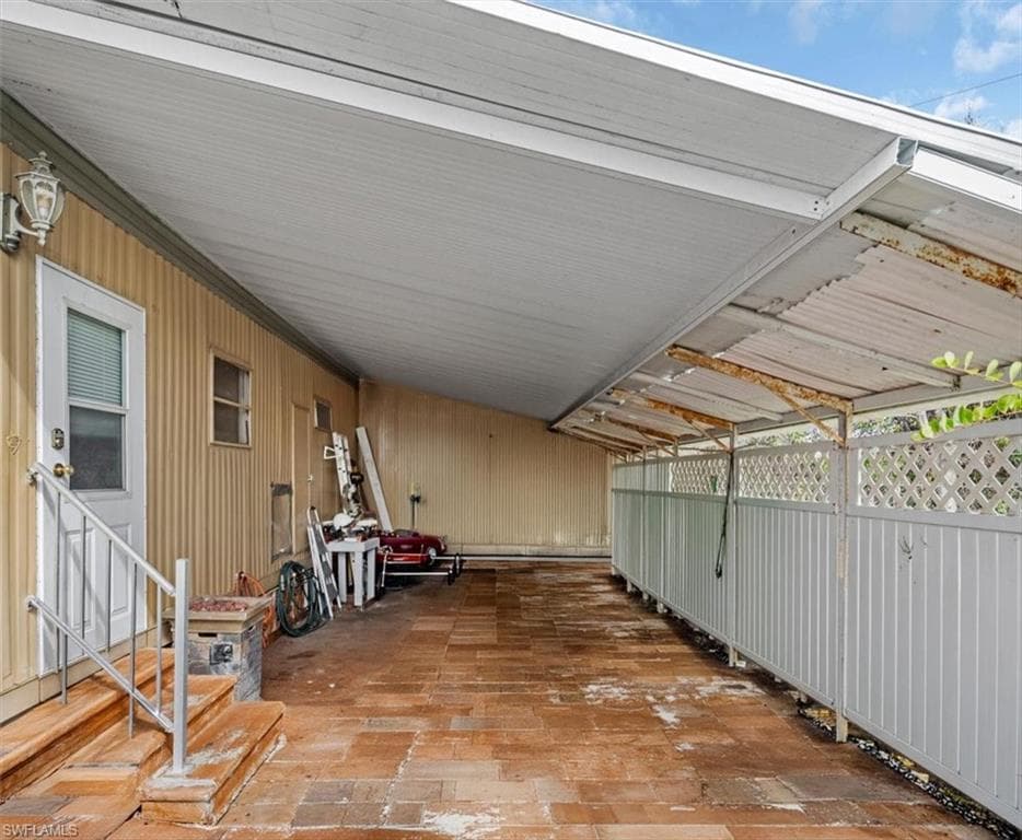 265 Fireball LN, NORTH FORT MYERS FL 33917-12