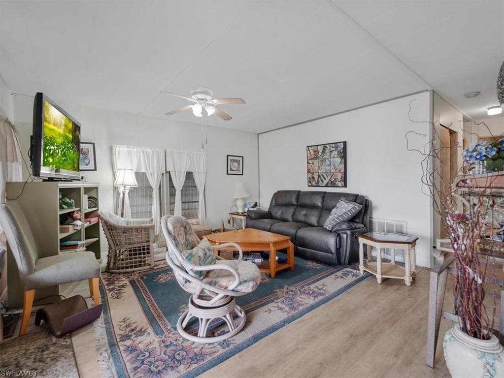 265 Fireball LN, NORTH FORT MYERS FL 33917-2