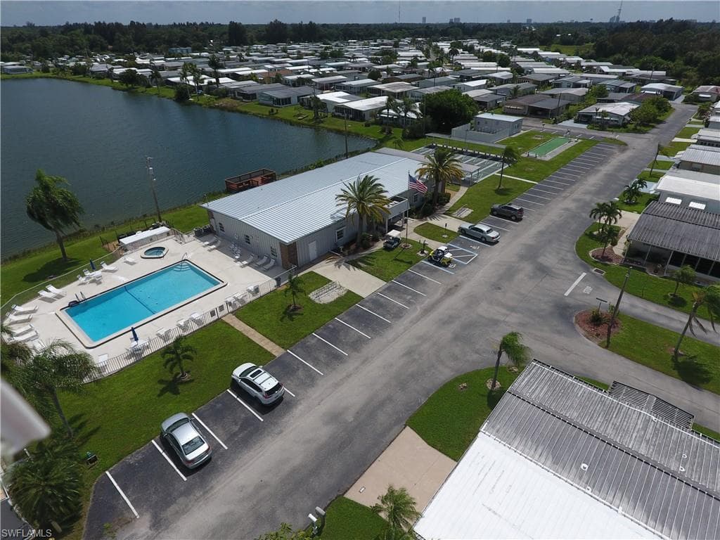 3142 Linwood DR, NORTH FORT MYERS FL 33917-35