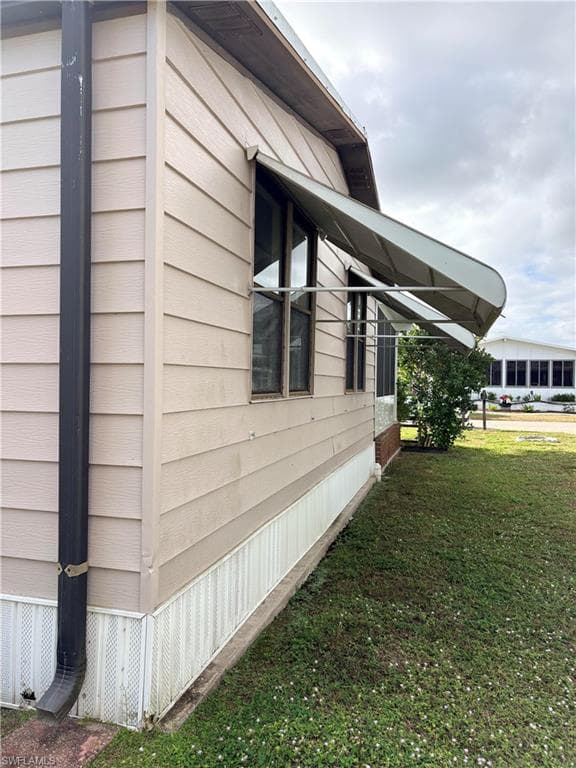 3142 Linwood DR, NORTH FORT MYERS FL 33917-30