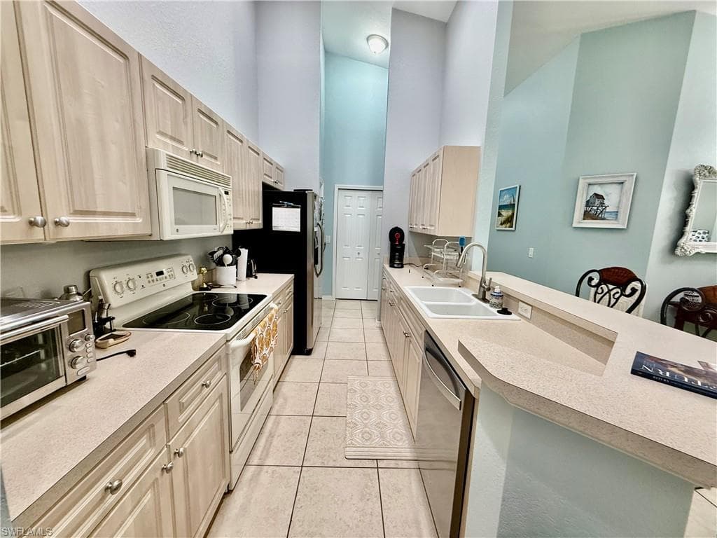 19933 Lake Vista CIR, LEHIGH ACRES FL 33936-14