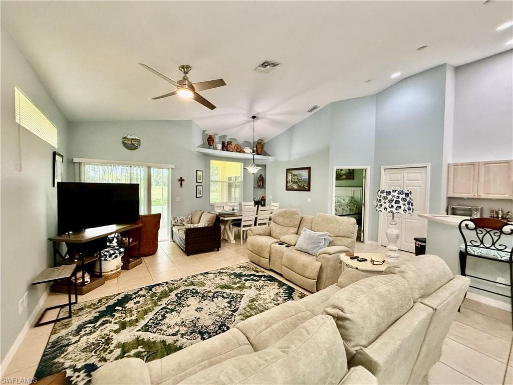 19933 Lake Vista CIR, LEHIGH ACRES FL 33936-6
