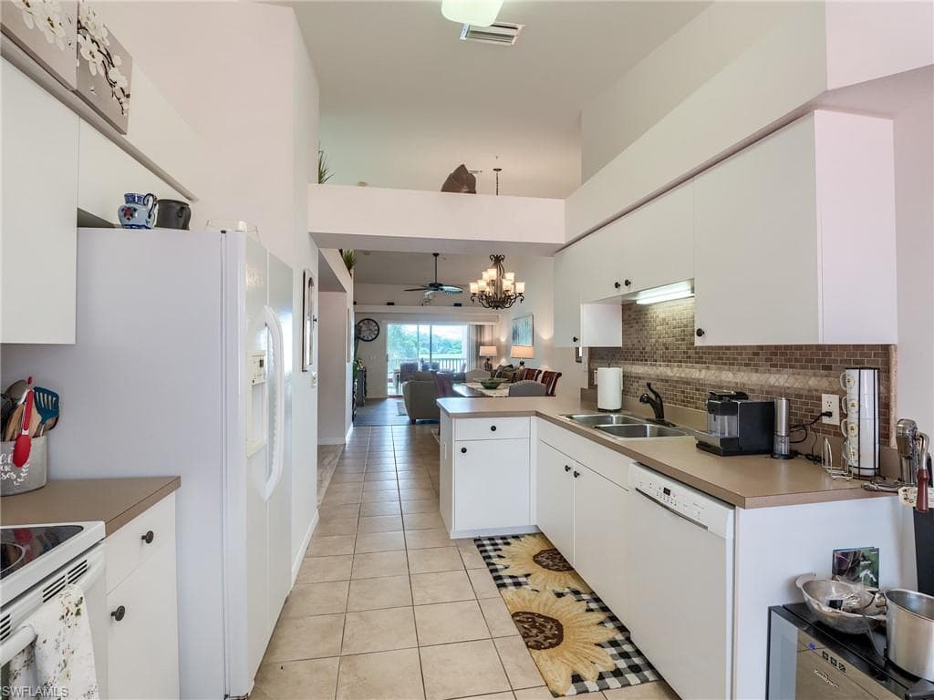26681 Bonita Fairways BLVD # 201, BONITA SPRINGS FL 34135-16