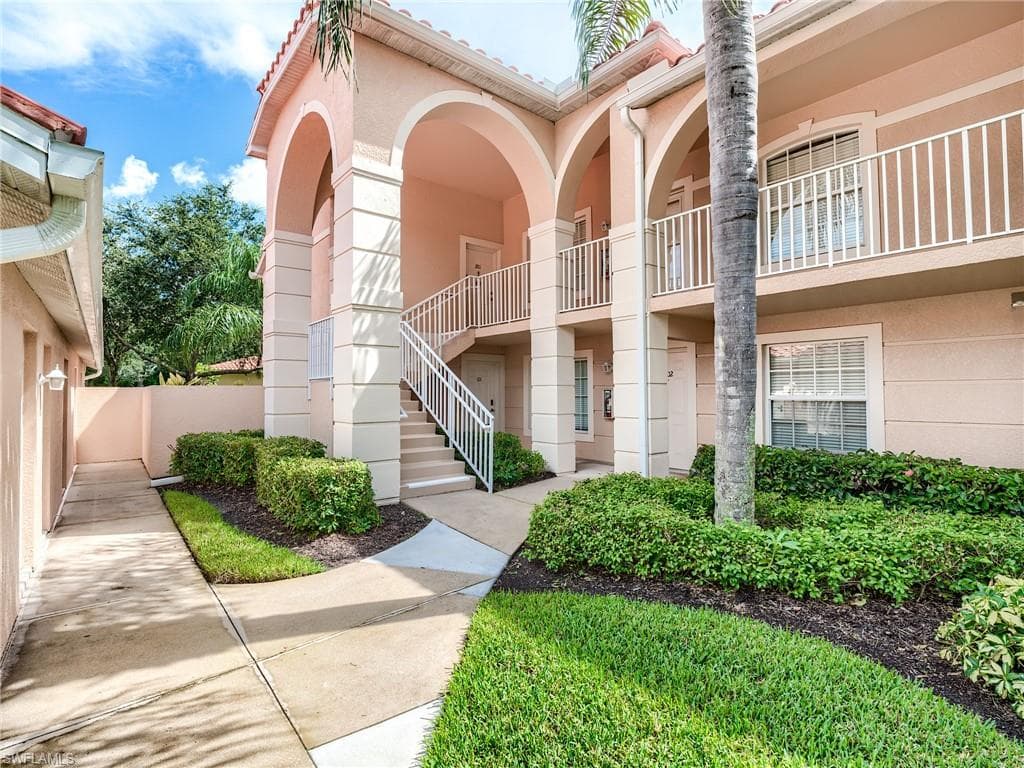 26681 Bonita Fairways BLVD # 201, BONITA SPRINGS FL 34135-4