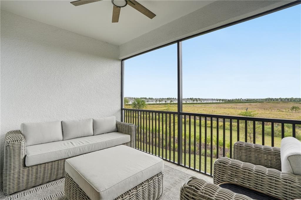 11851 Venetian Lagoon DR # 202, FORT MYERS FL 33913-35