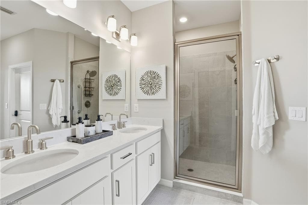 11851 Venetian Lagoon DR # 202, FORT MYERS FL 33913-28