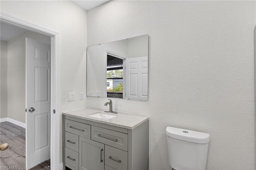 128 Viewpoint DR, LEHIGH ACRES FL 33972-22