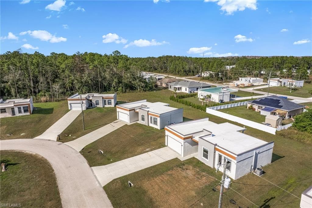 128 Viewpoint DR, LEHIGH ACRES FL 33972-2