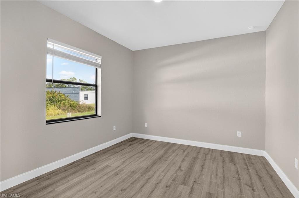 128 Viewpoint DR, LEHIGH ACRES FL 33972-19