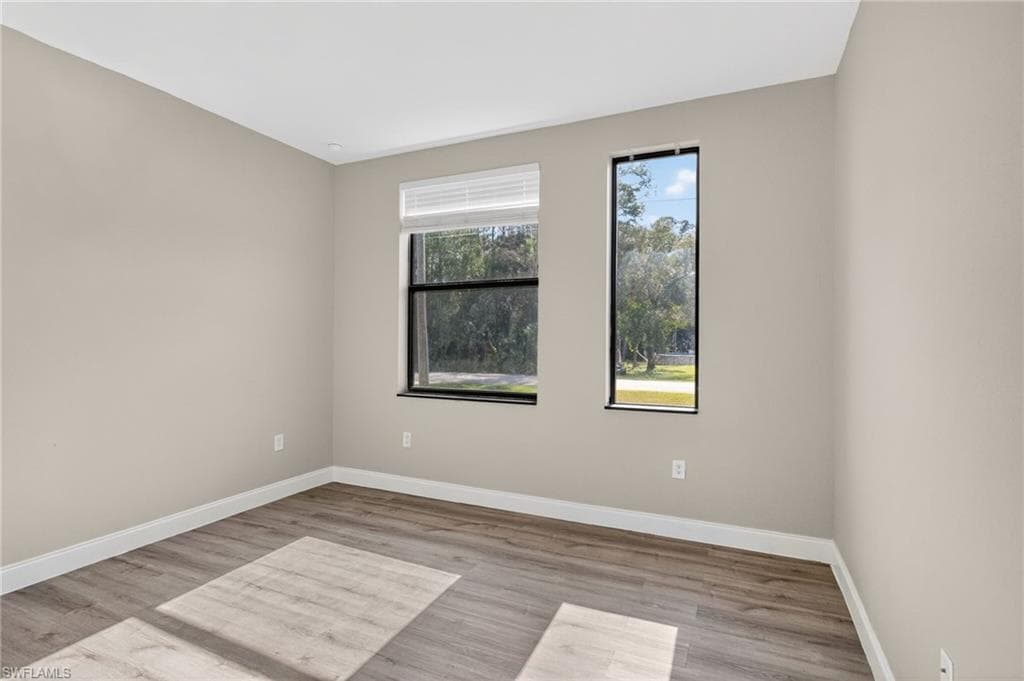 128 Viewpoint DR, LEHIGH ACRES FL 33972-28