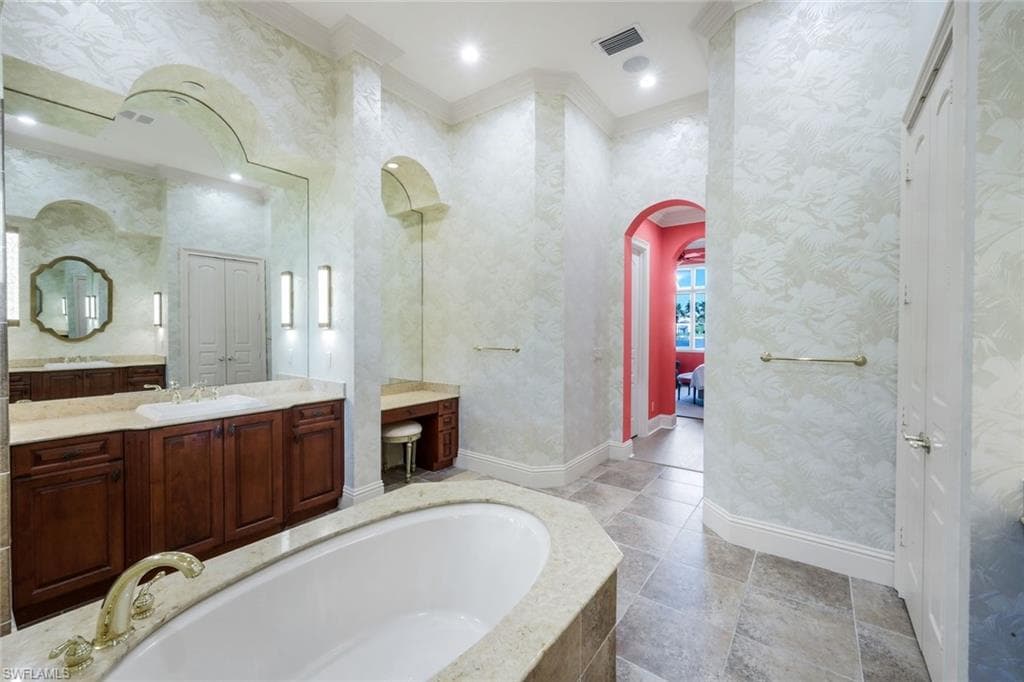 18571 Verona Lago DR, MIROMAR LAKES FL 33913-20