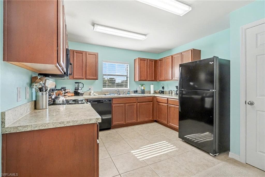 746 Center Lake ST, LEHIGH ACRES FL 33974-4