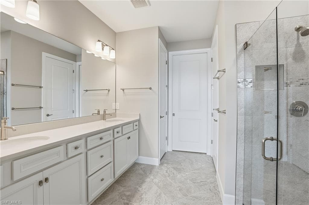 12361 Canal Grande DR, FORT MYERS FL 33913-21