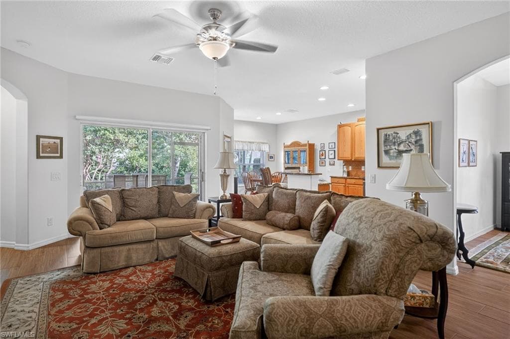 2842 Via Piazza LOOP, FORT MYERS FL 33905-1
