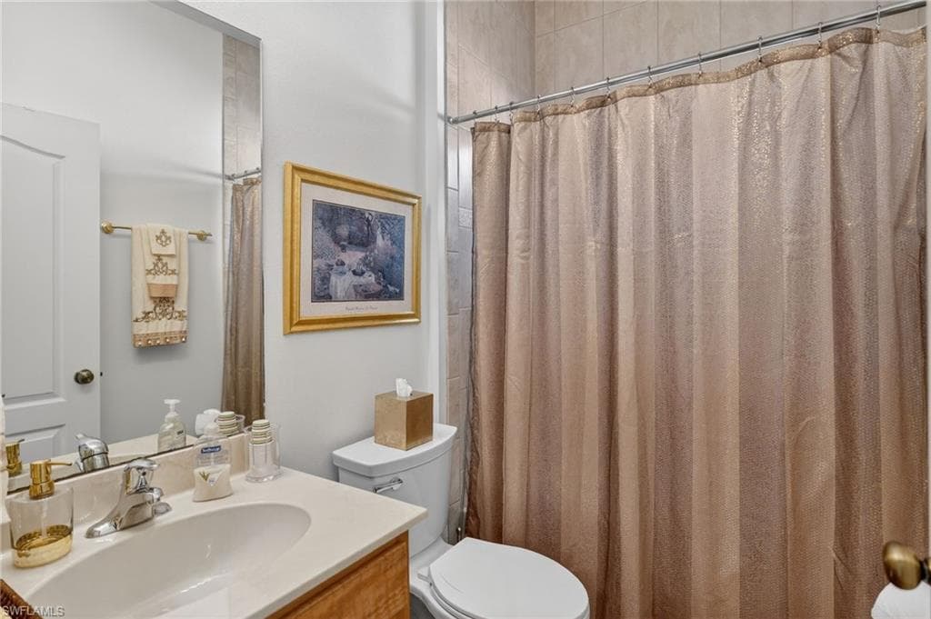 2842 Via Piazza LOOP, FORT MYERS FL 33905-20