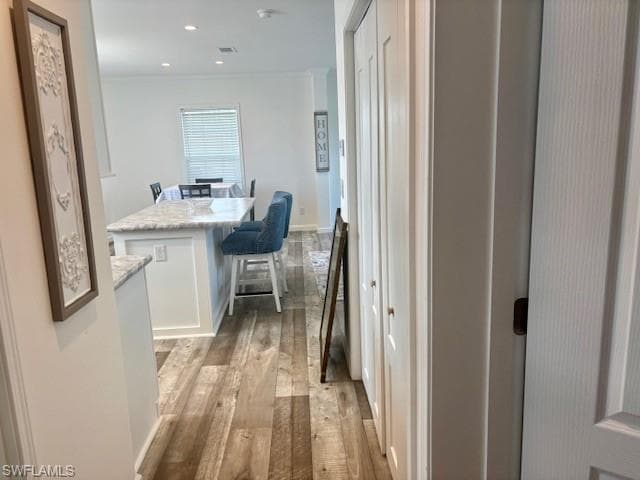 302 Shoreland DR, FORT MYERS FL 33905-4