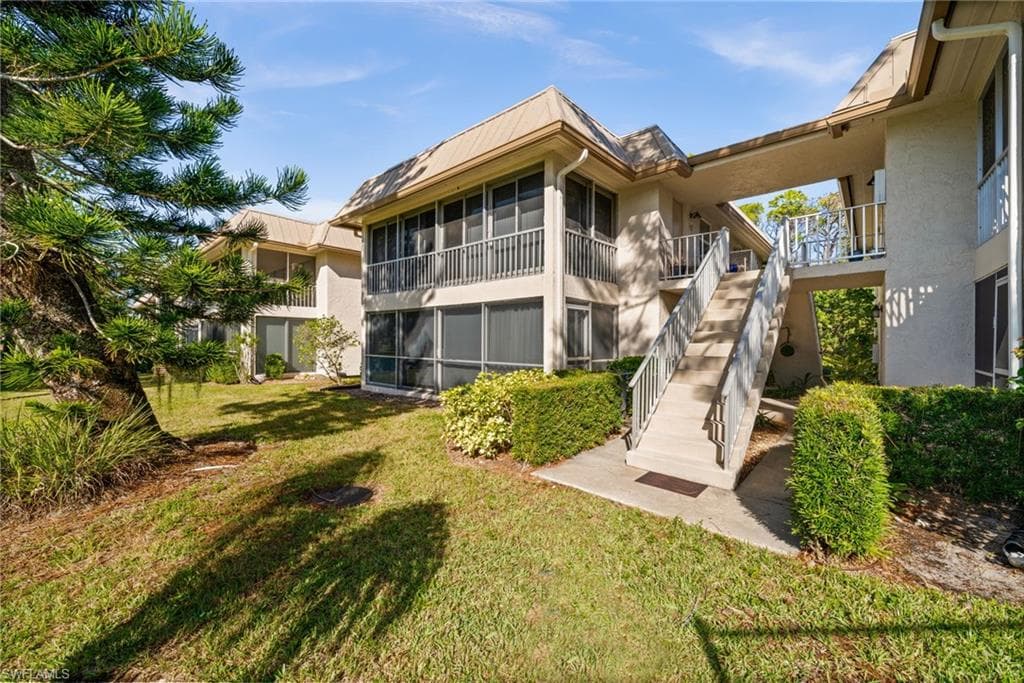 1549 Sandpiper ST # 83, NAPLES FL 34102-2