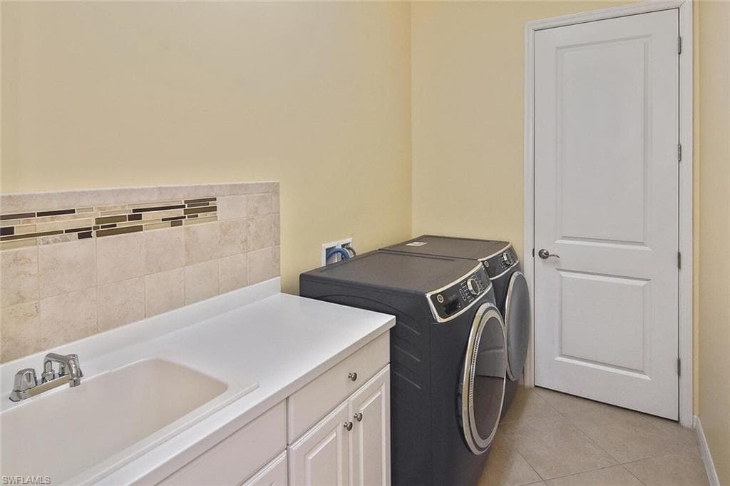 13586 Starwood LN, FORT MYERS FL 33912-27