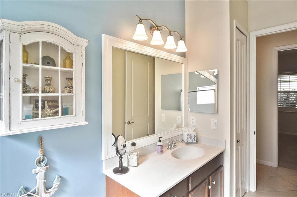 13586 Starwood LN, FORT MYERS FL 33912-24