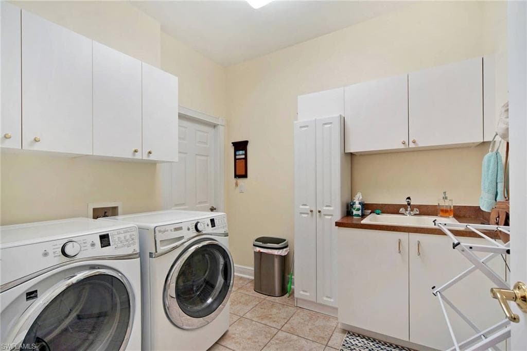 8420 Southwind Bay CIR, FORT MYERS FL 33908-22