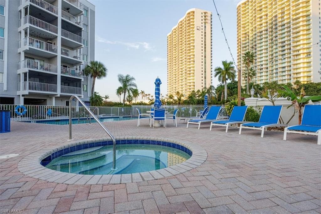 2885 Palm Beach BLVD # 308, FORT MYERS FL 33916-27