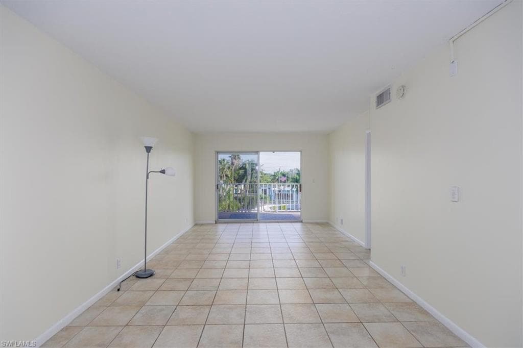 2885 Palm Beach BLVD # 308, FORT MYERS FL 33916-4