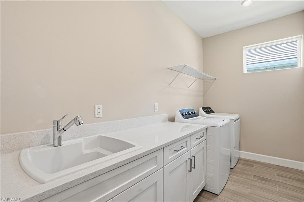 11964 Molto DR, FORT MYERS FL 33913-30