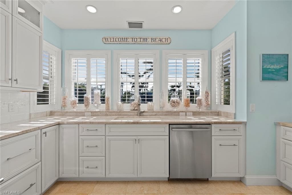 4452 Waters Edge LN, SANIBEL FL 33957-13