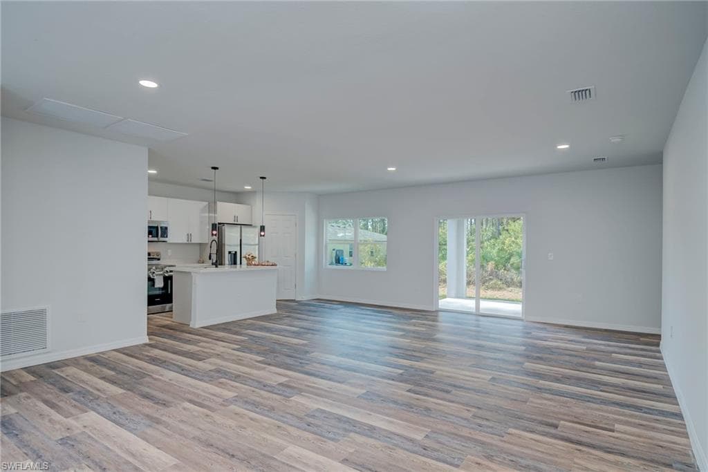 164 Thornton AVE S, LEHIGH ACRES FL 33974-16