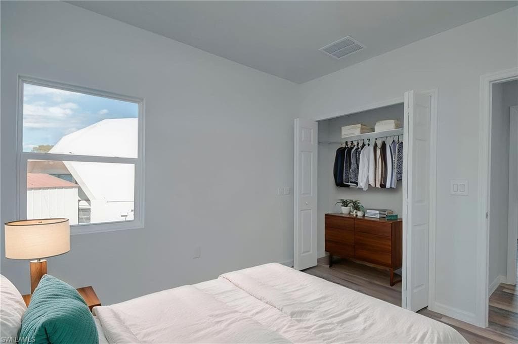 164 Thornton AVE S, LEHIGH ACRES FL 33974-4