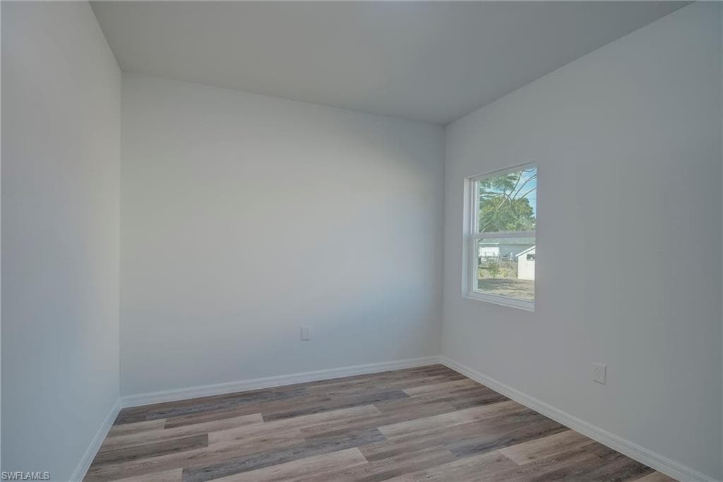 164 Thornton AVE S, LEHIGH ACRES FL 33974-29