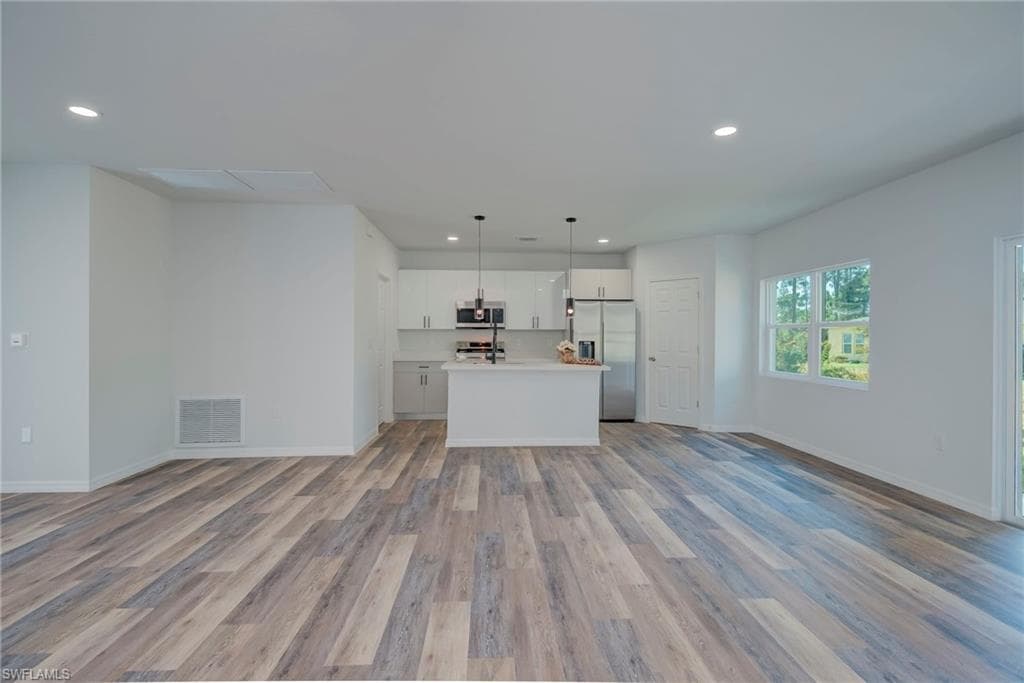 164 Thornton AVE S, LEHIGH ACRES FL 33974-7