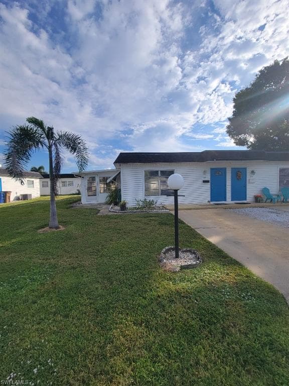 45 Tangelo CT, LEHIGH ACRES FL 33936-1