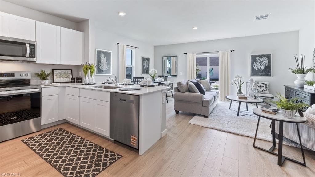 8309 EVERLY PRESERVE DR, LEHIGH ACRES FL 33971-5