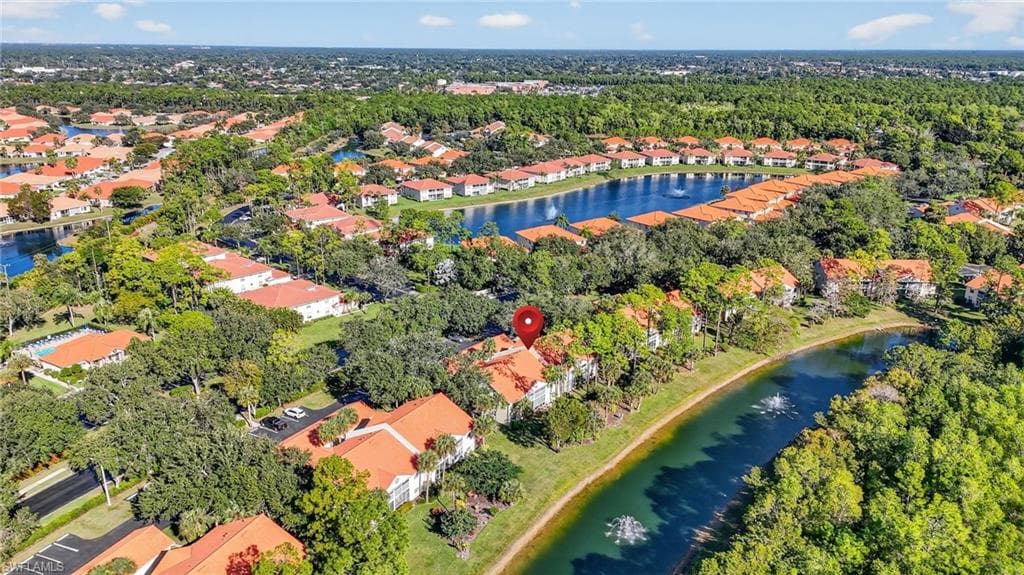 209 Robin Hood CIR 201-2
