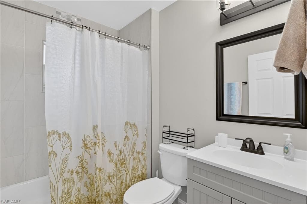 209 Robin Hood CIR 201-14