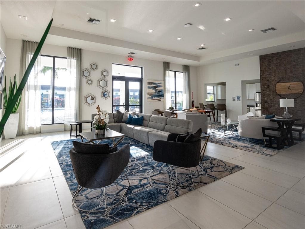 7592 Morgan WAY, NAPLES FL 34119-6