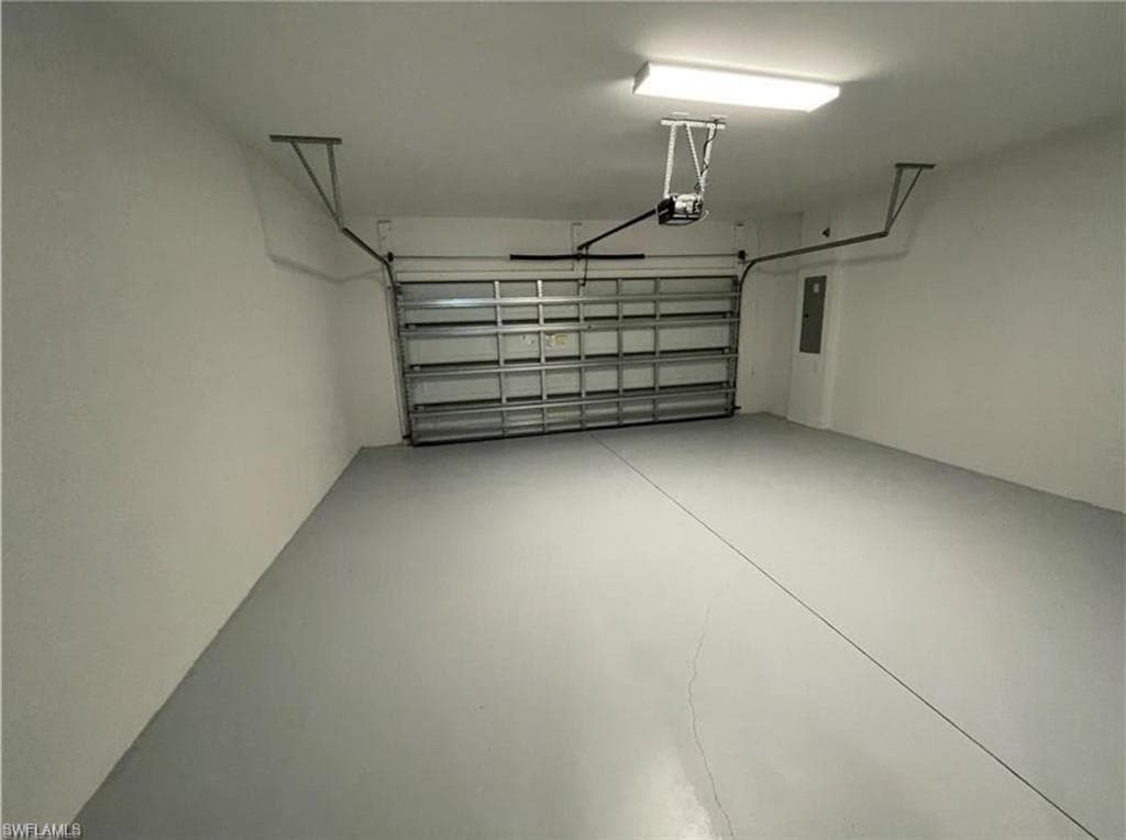 7592 Morgan WAY, NAPLES FL 34119-9