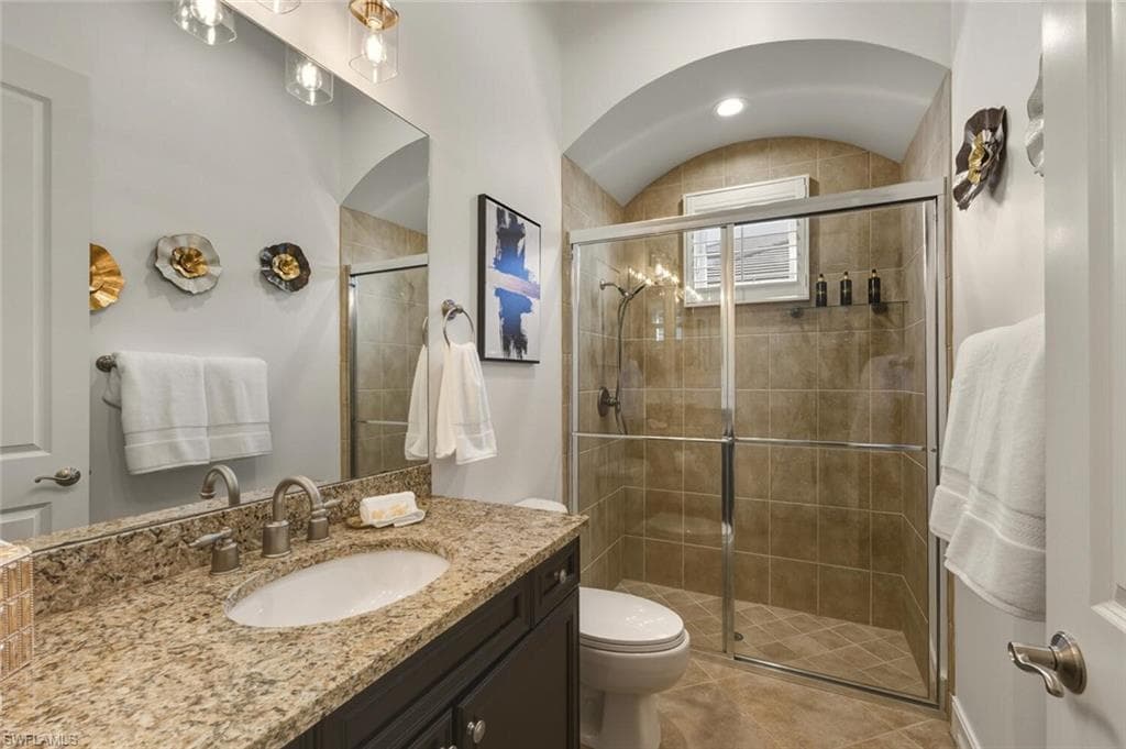 8977 Crooked Stick CT, NAPLES FL 34113-28