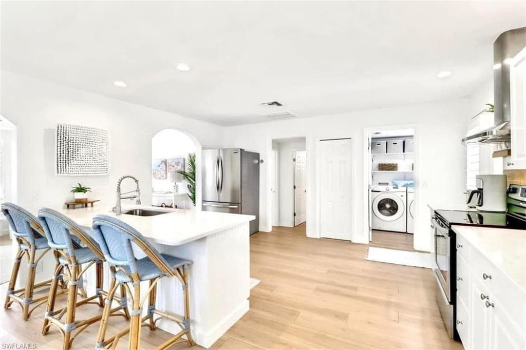 1097 Frank Whiteman BLVD, NAPLES FL 34103-11