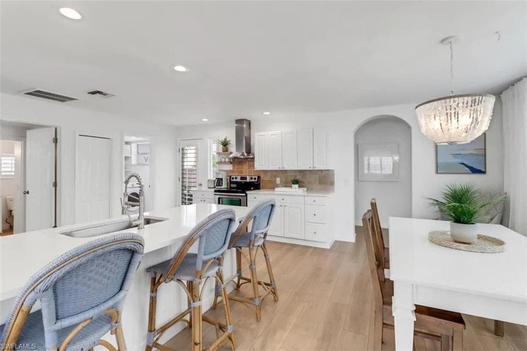 1097 Frank Whiteman BLVD, NAPLES FL 34103-10