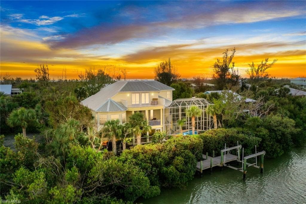 5810 Pine Tree DR, SANIBEL FL 33957-1